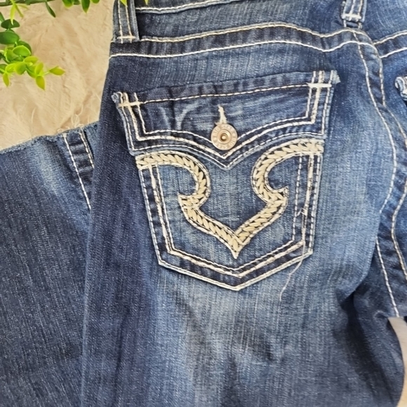 Big Star boot cut fridge bottom jeans. Size 27 - Picture 6 of 11